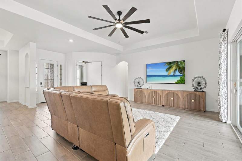 4 bedroom Single Family Residence at 25124 Redwood Court, Heritage Lndg Ph Ii-B, Punta Gorda — photo 4