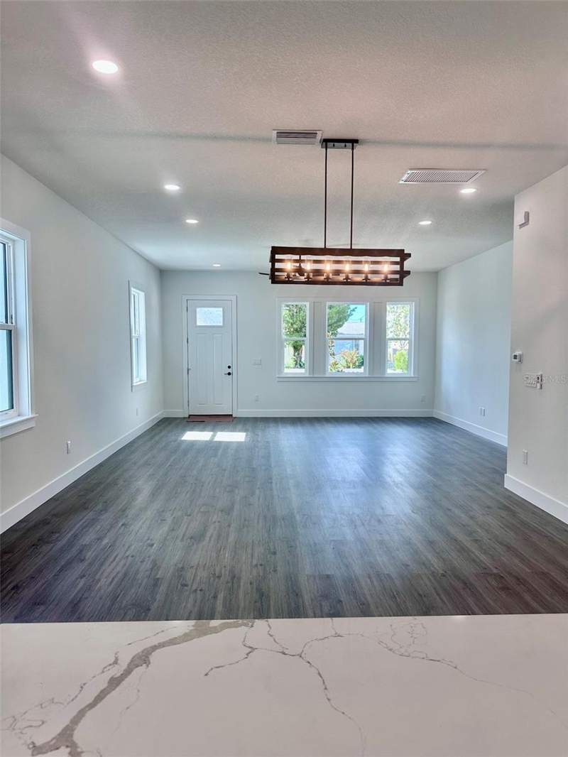3 bedroom Townhouse at 1525 29th Avenue, Washington Heights, St Petersburg — photo 5