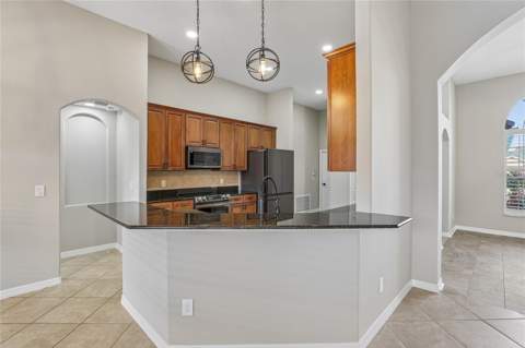4612 Huron Bay Circle, Kissimmee FL - photo 16 of 49