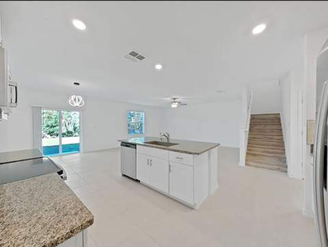 36385 Flats Street, Zephyrhills FL - photo 9 of 45