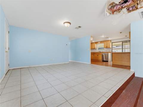 1116 E Oakwood Street, Tarpon Springs FL - photo 14 of 68