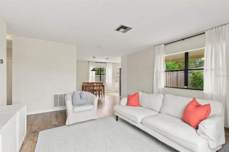 2 bedroom Single Family Residence at 1672 Rainbow Drive, Keystone Manor Rev, Clearwater — photo 5