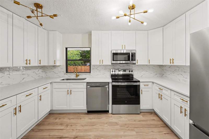 3 bedroom Single Family Residence at 2850 59th Avenue, Biltmore Terrace, St Petersburg — photo 2