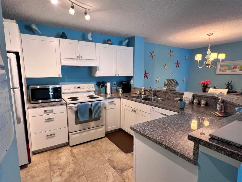 3 bedroom Condominium at 4040 Crockers Lake Boulevard #1717, Vintage Grand, Sarasota — photo 5