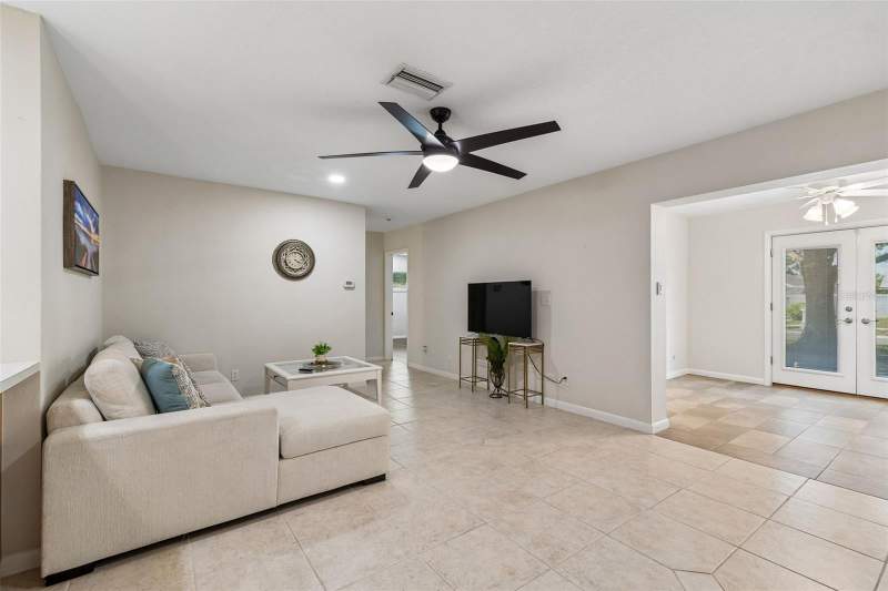 4 bedroom Single Family Residence at 12946 88TH AVENUE, FARM REPLAT, SEMINOLE — photo 5