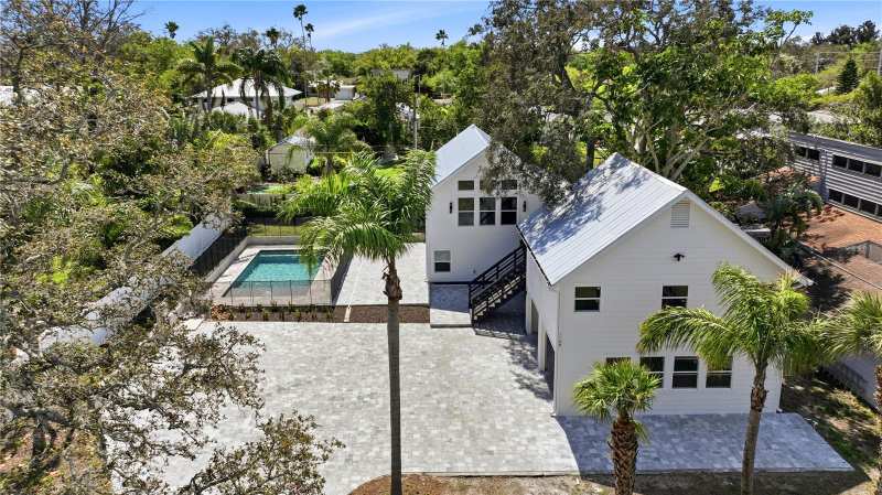 3 bedroom Single Family Residence at 1109 Charles Street, Peale Park, Clearwater — photo 1