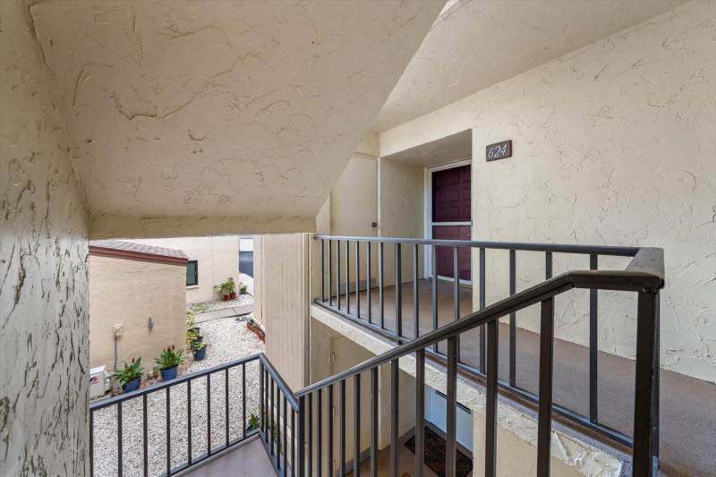 2 bedroom Condominium at 700 Starkey Road #624, Forestbrook I Condo, Largo — photo 5