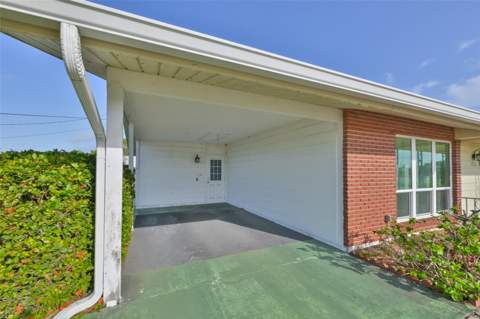 1216 Valley Forge Boulevard, Sun City Center FL - photo 9 of 35
