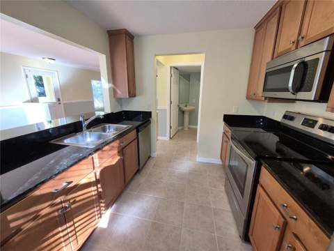 3845 Island Way, St Petersburg FL - photo 10 of 29