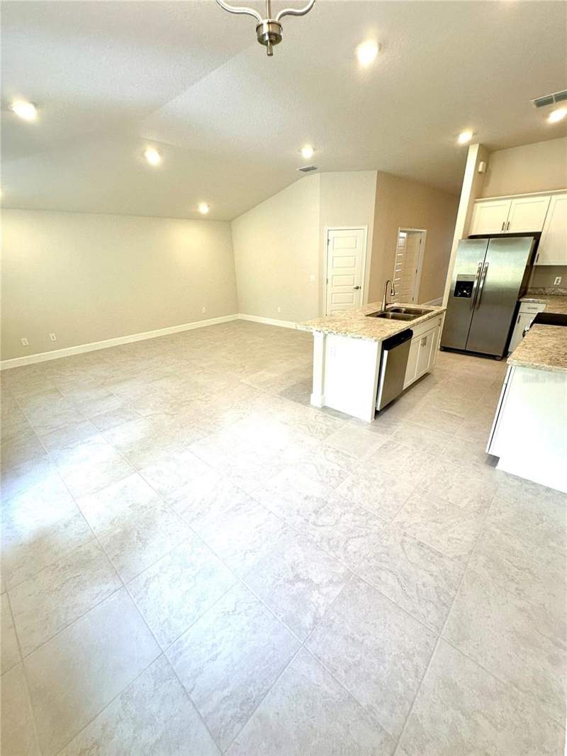 4 bedroom Single Family Residence at 4635 NE 32nd Place, Oak Hill Plantation, Ocala — photo 5
