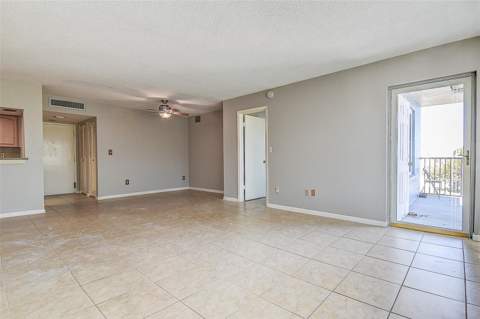 5220 Brittany Drive #509, St Petersburg FL - photo 13 of 38