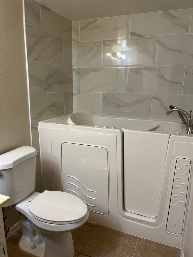 3 bedroom Condominium at 39650 US Highway 19 #576, Woods At Anderson Park Condo The, Tarpon Springs — photo 5