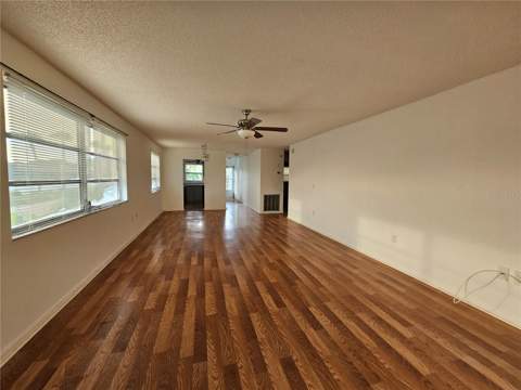 2850 59th Street #115, St Petersburg FL - photo 6 of 17