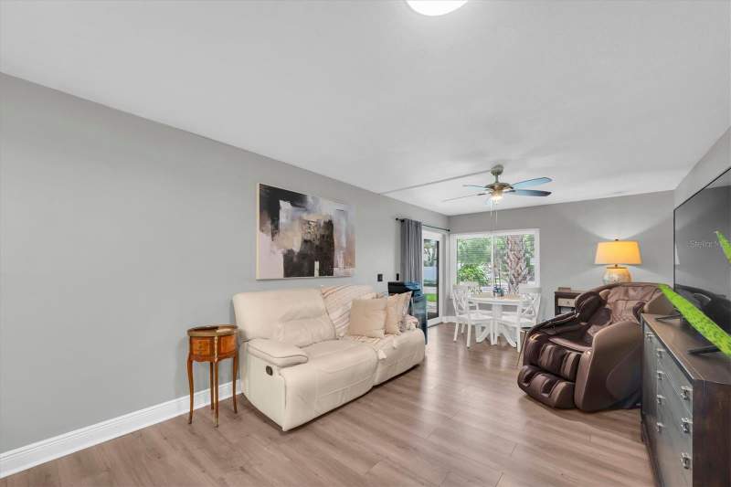 1 bedroom Condominium at 2209 BELLEAIR ROAD #C3, CHATEAU BELLEAIR CONDO, CLEARWATER — photo 4