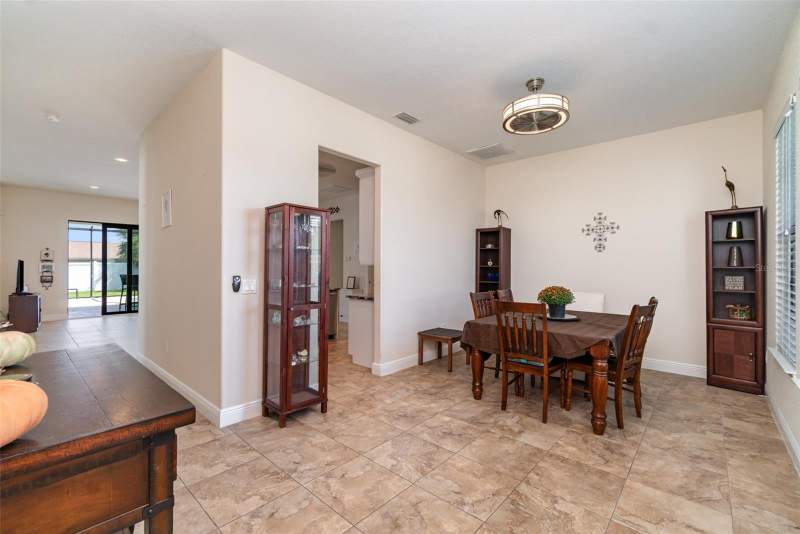 3 bedroom Single Family Residence at 3137 SE 8th Avenue, Cape Coral, Cape Coral — photo 3