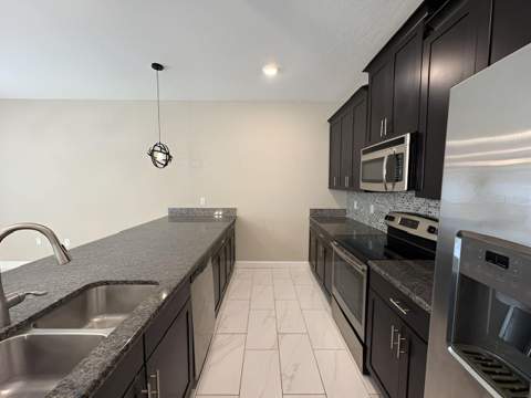 1592 Moon Valley Drive, Davenport FL - photo 10 of 33