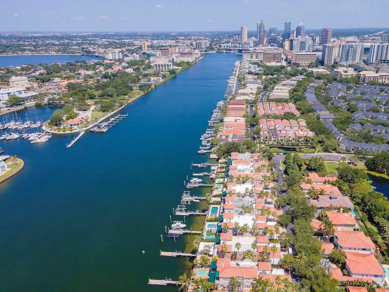 4 bedroom Townhouse at 1109 ABBEYS WAY, ST TROPEZ AT HARBOUR ISLAND PH, TAMPA — photo 2