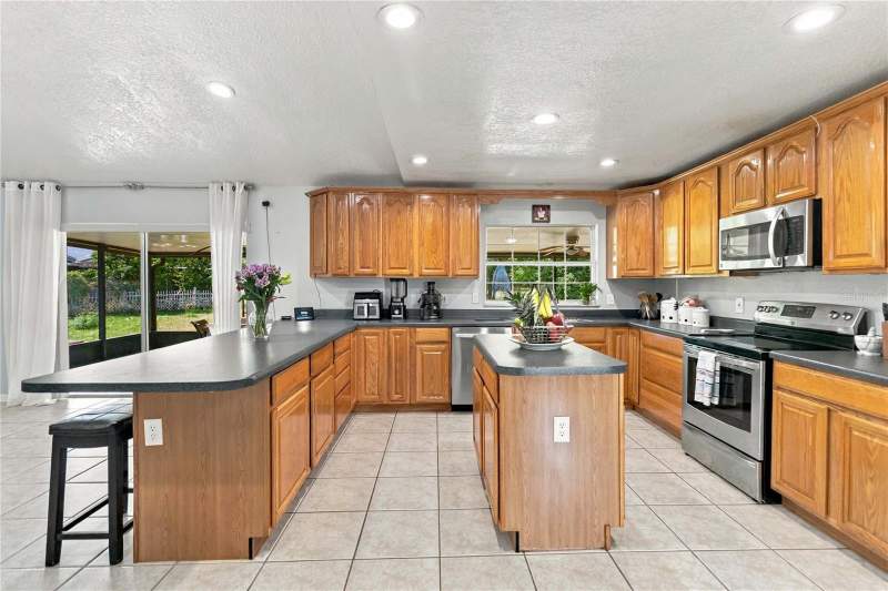 3 bedroom Single Family Residence at 3034 Suwannee Court, Bel Aire Hills Unit 1, Apopka — photo 5