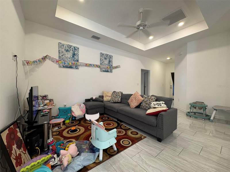 3 bedroom Single Family Residence at 22 Deacon Jones Boulevard, Lake Lovely Estates Sub, Orlando — photo 5
