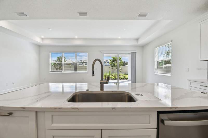 4 bedroom Single Family Residence at 7575 Seahawk Avenue, Hawkstone, Sarasota — photo 3