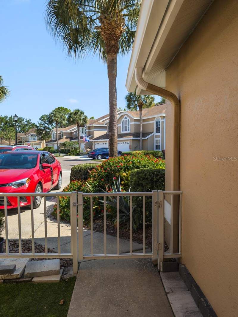 3 bedroom Townhouse at 3077 Branch Drive, Overlook, Clearwater — photo 3