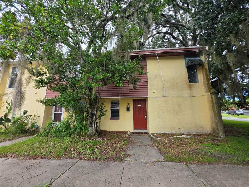 3 bedroom Townhouse at 1615 Terrace Drive, Woodmere Terrace Sec 1, Sanford — photo 1