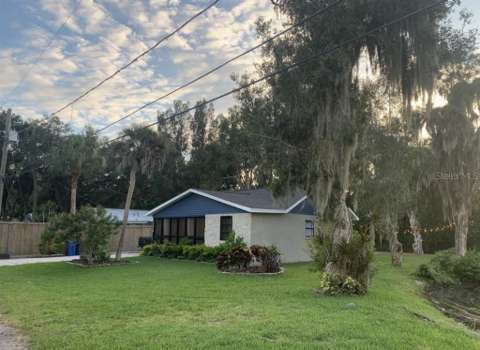 10015 Linda Street, $300k–$500k for sale in Gibsonton