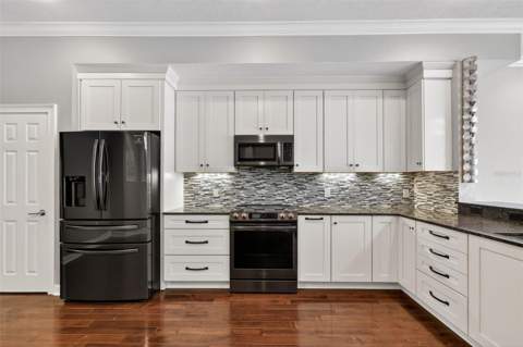 348 Larboard Way, Clearwater Beach FL - photo 6 of 6