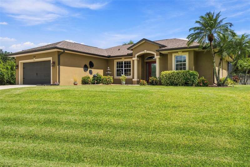 3 bedroom Single Family Residence at 3118 Ridgewood Drive, Port Charlotte Sub 01, North Port — photo 3