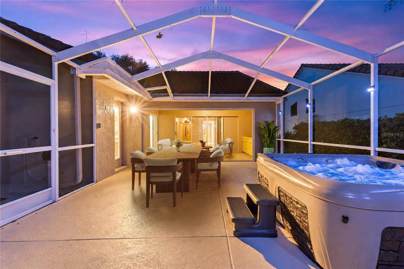 3 bedroom Single Family Residence at 9387 French Quarters Circle, Glen Hills Village, Weeki Wachee — photo 2