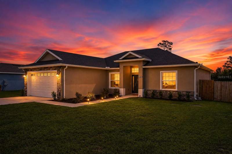 4 bedroom Single Family Residence at 40688 E 9th Avenue, East Umatilla, Umatilla — photo 2