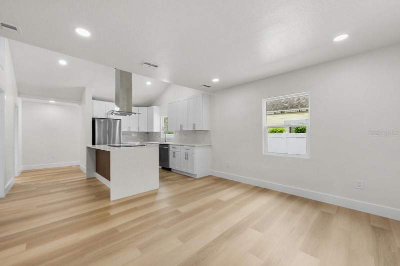 2 bedroom Single Family Residence at 2590 18th Avenue, Avalon, St Petersburg — photo 5