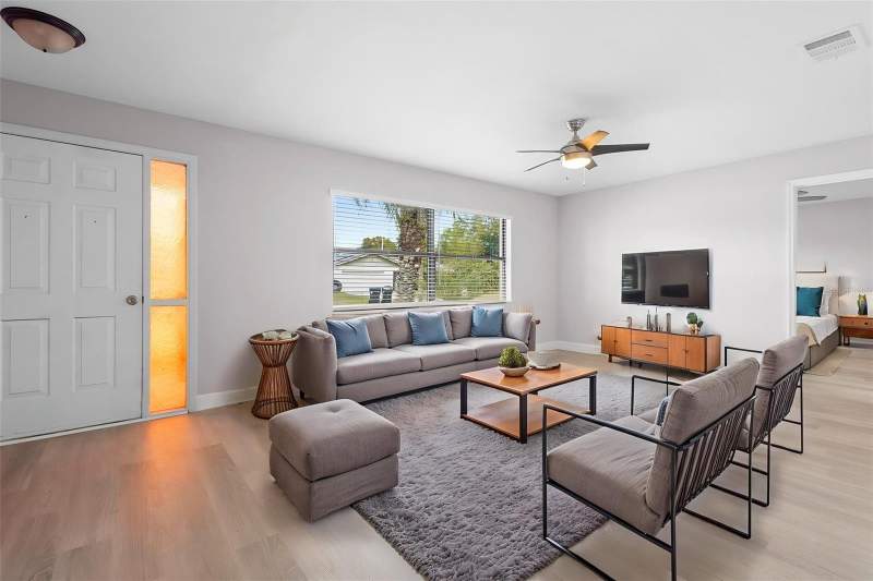 4 bedroom Single Family Residence at 10140 Bridlewood Avenue, Park Manor Estates, Orlando — photo 2