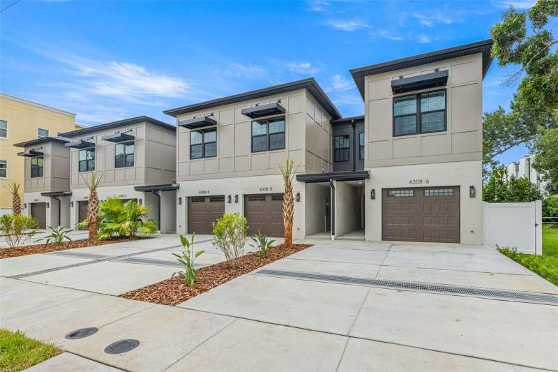 Westshore Palms