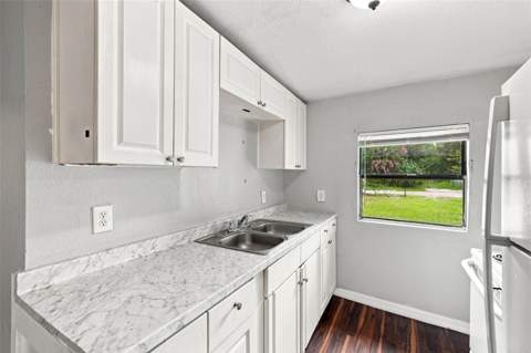 1521 12th Street, St Petersburg FL - photo 6 of 6