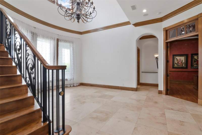 5 bedroom Single Family Residence at 5211 W Neptune Way, Beach Park, Tampa — photo 4