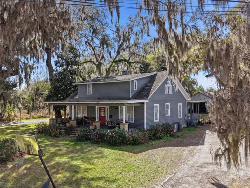 4 bedroom Single Family Residence at 420 Pine Street, Crescent Hill, Crescent City — photo 1