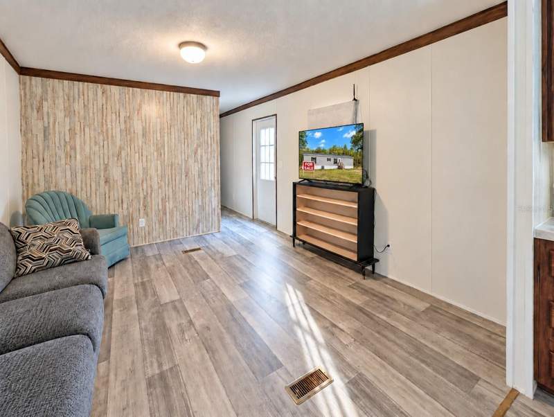 3 bedroom Manufactured Home at 6038 NW 17th Court, Suwannee River Estates, Bell — photo 3