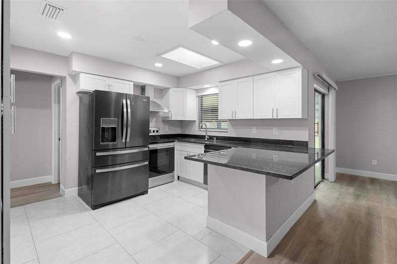 4 bedroom Single Family Residence at 10140 Bridlewood Avenue, Park Manor Estates, Orlando — photo 5