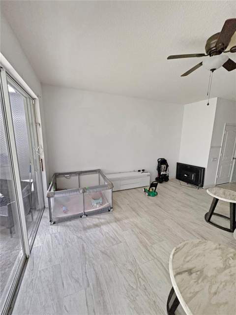 4924 Chatham Gate Drive, Riverview FL - photo 8 of 39