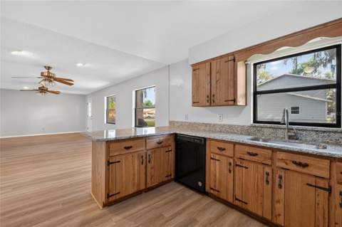 17911 Beach Street, Umatilla FL - photo 12 of 40