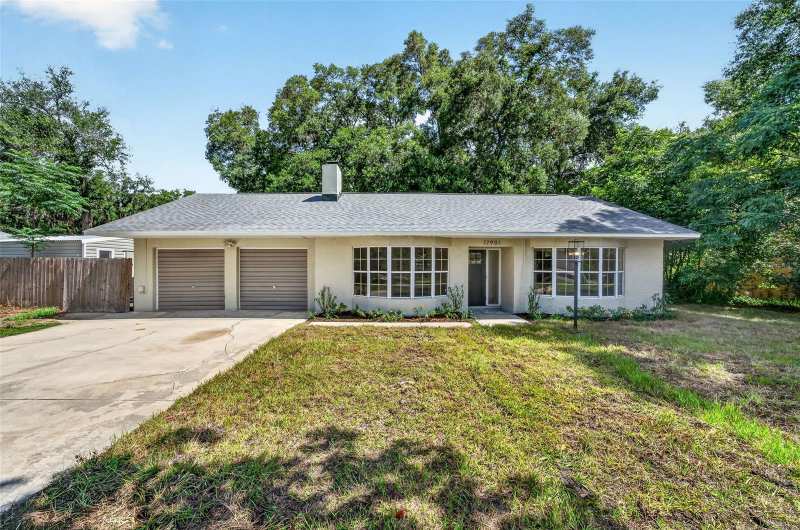 2 bedroom Single Family Residence at 17901 Palm Street, Silver Beach Heights, Umatilla — photo 1