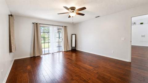 6441 Silver Oaks Drive, Zephyrhills FL - photo 17 of 34