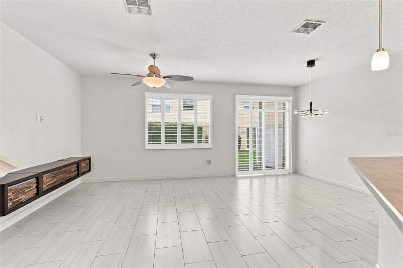 3 bedroom Townhouse at 340 Golden Dewdrop Way, Copper Chase, Oviedo — photo 5