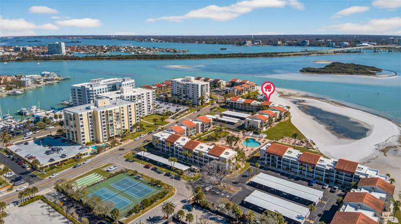 2 bedroom Condominium at 865 S Gulfview Boulevard #207, Clearwater Point 2, Clearwater Beach — photo 4