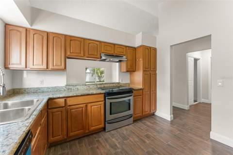 2458 Long Meadow Way, Orlando FL - photo 7 of 30