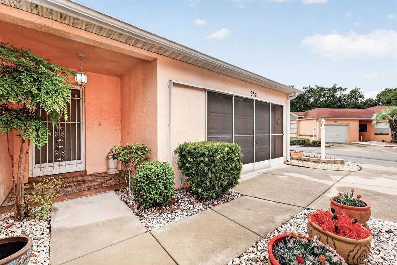 2 bedroom Villa at 954 Avalon Avenue, The Villages, Lady Lake — photo 2