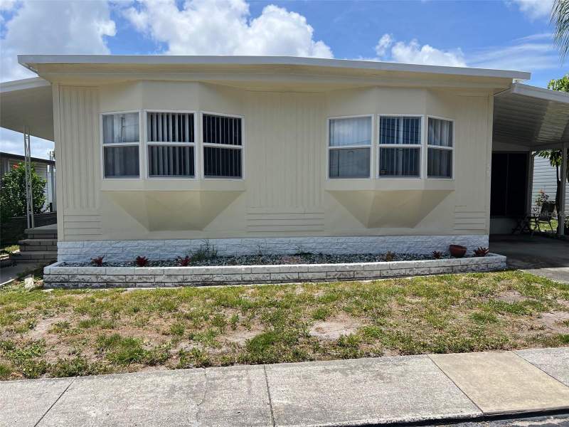 2 bedroom Mobile Home at 12651 Seminole Boulevard #55, Pointe West Resident Owned Community Inc, Largo — photo 2