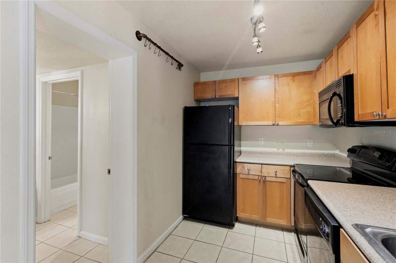 1 bedroom Condominium at 151 Seahorse Drive #B, Waterside At Coquina Key North, St Petersburg — photo 5