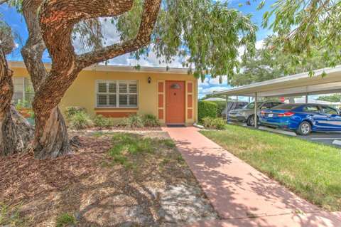 401 Dorchester Place #49, home for sale in Sun City Center 33573